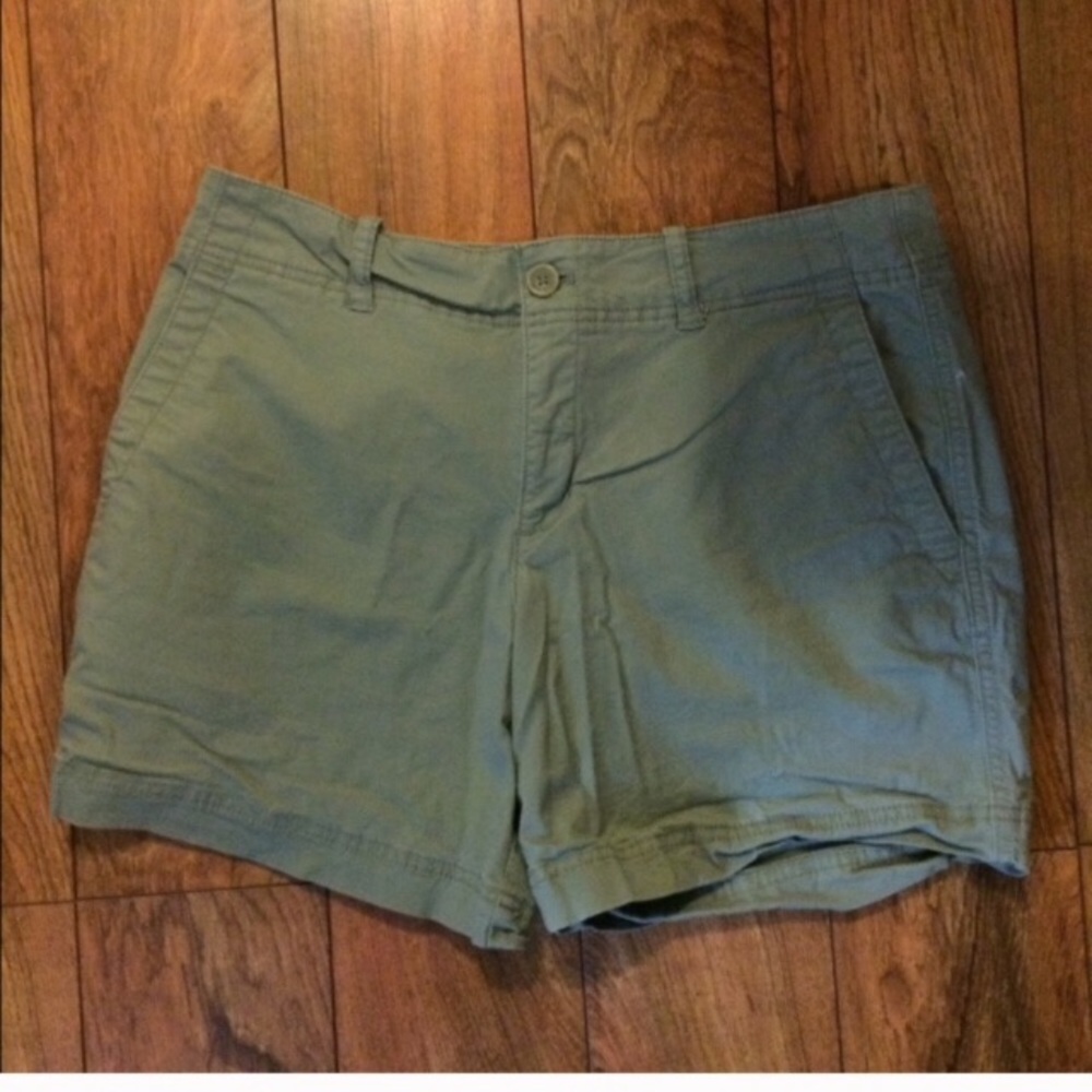 Eddie Bauer Olive Green Women's Shorts